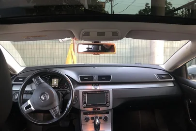 2013' Volkswagen Passat