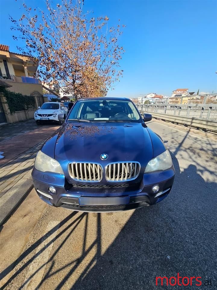 2011' BMW X5 photo #1