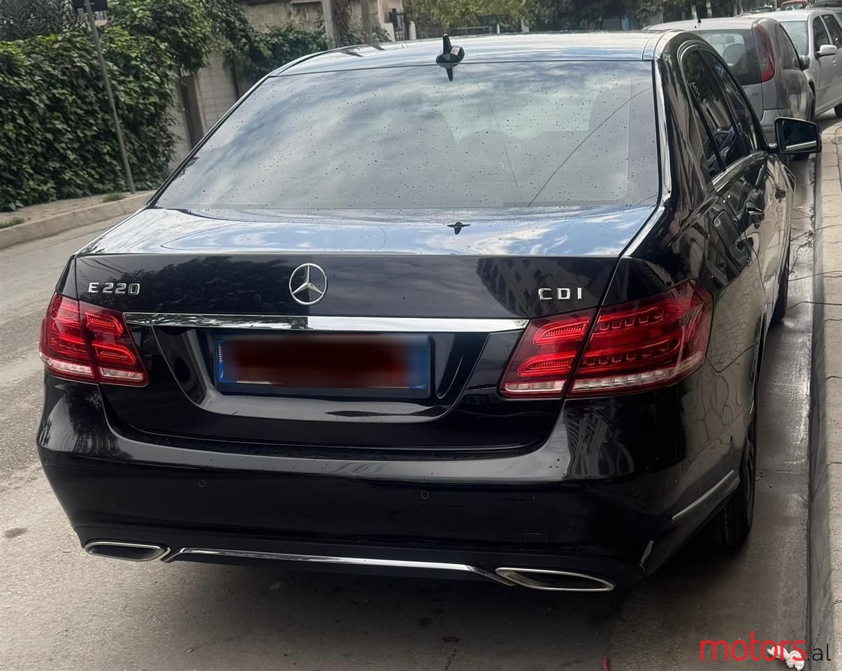 2013' Mercedes-Benz E 220 photo #4