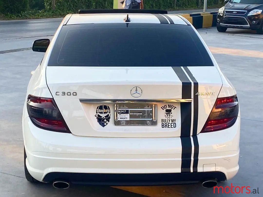 2010' Mercedes-Benz C 300 photo #6