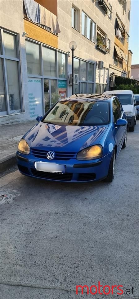 2004' Volkswagen Golf photo #1