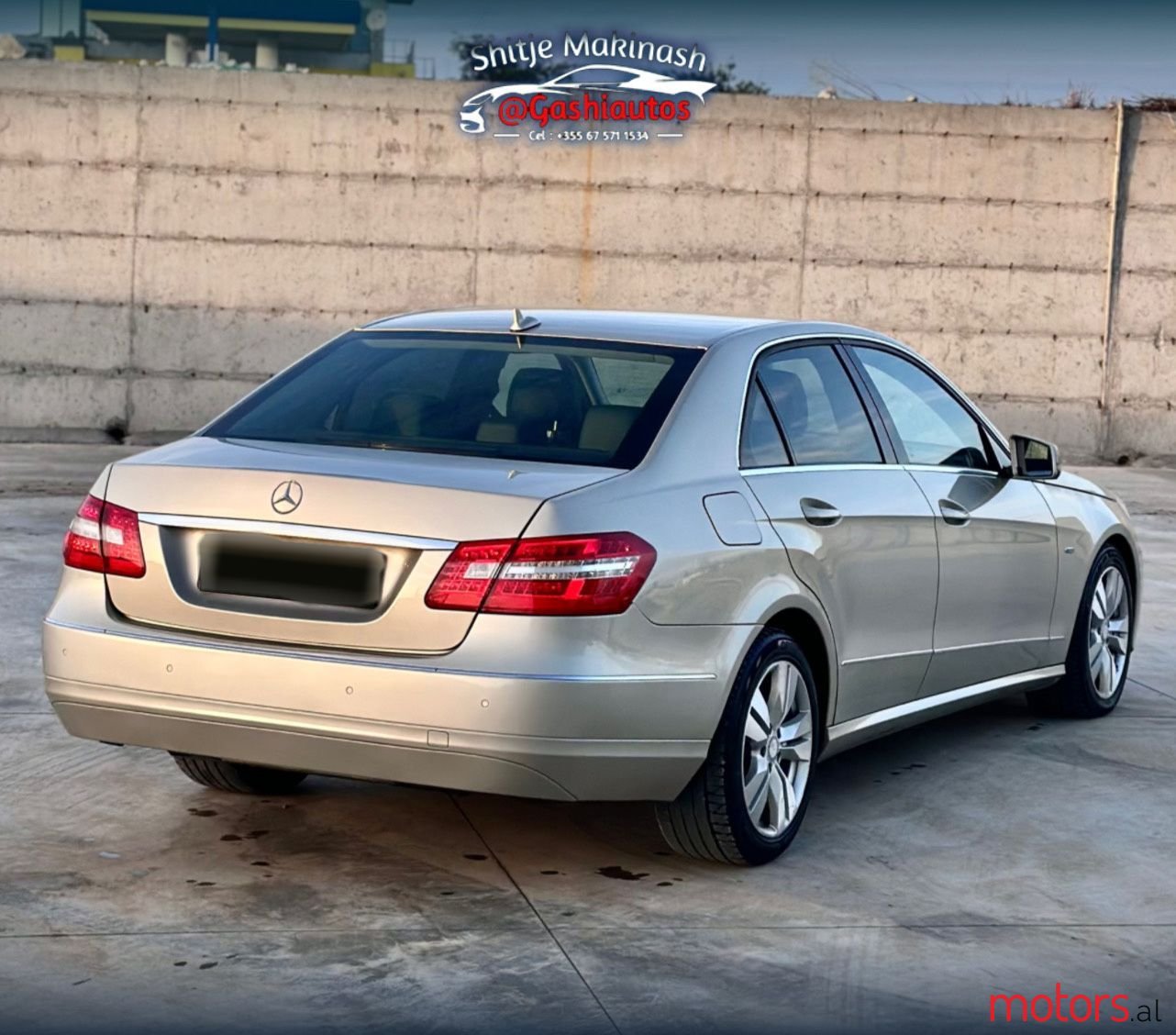 2010' Mercedes-Benz E 220 photo #3