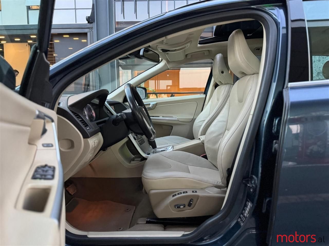 2010' Volvo Xc 60 photo #5