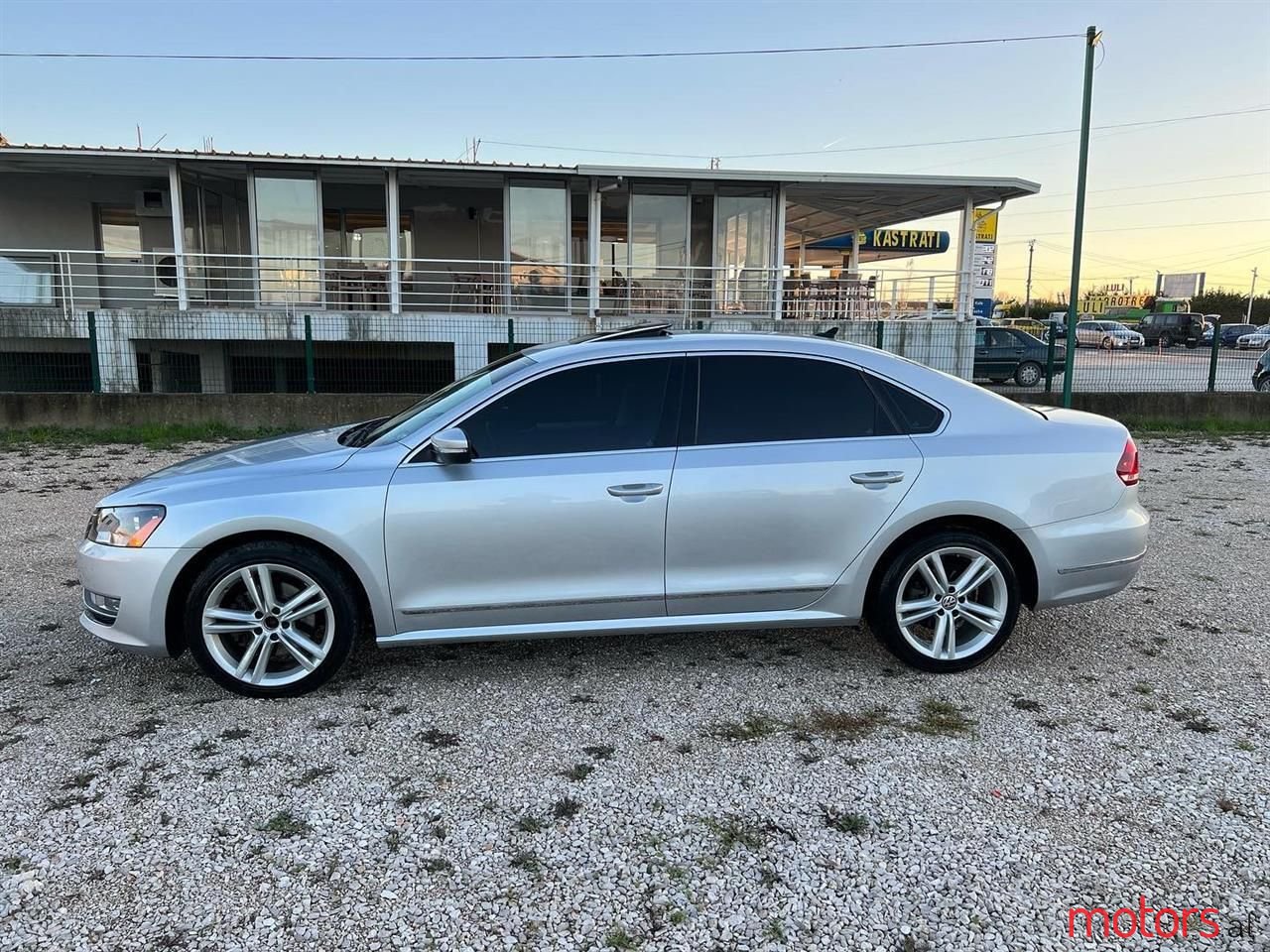 2013' Volkswagen Passat photo #4