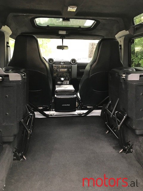 2016' Land Rover Defender 90 ADVENTURE EDITION photo #4