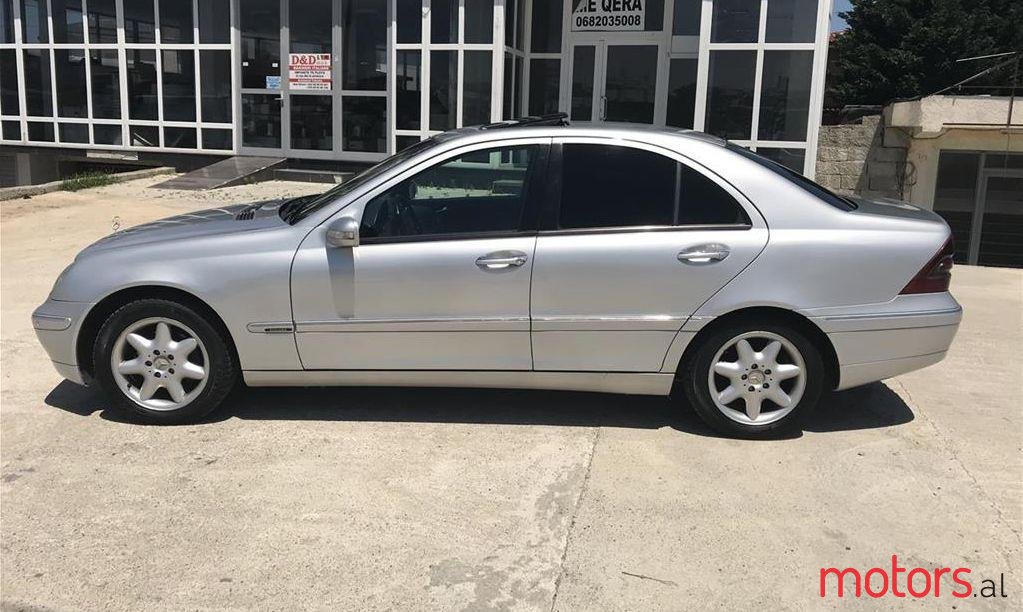 2001' Mercedes-Benz C 220 photo #1