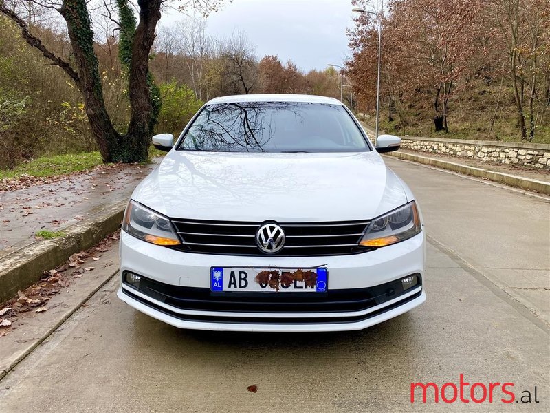 2015' Volkswagen Jetta photo #1