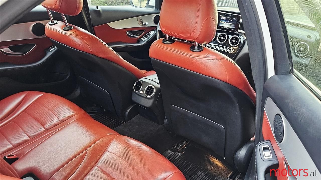 2016' Mercedes-Benz C 300 photo #3