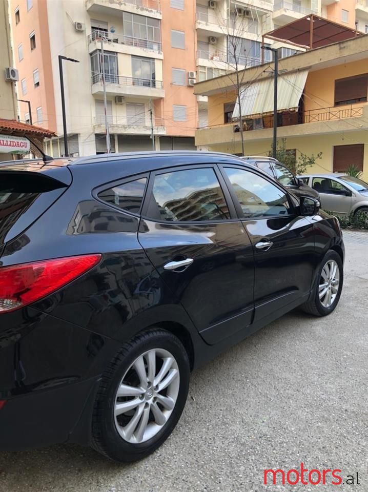 2011' Hyundai ix35 photo #5