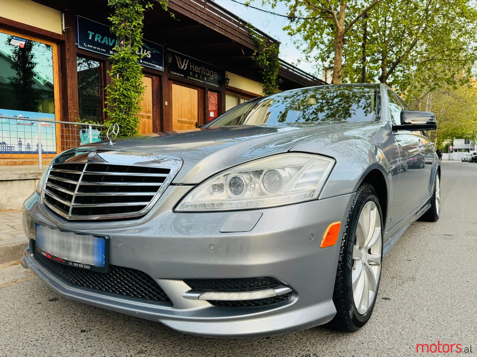 2010' Mercedes-Benz S 550 photo #2