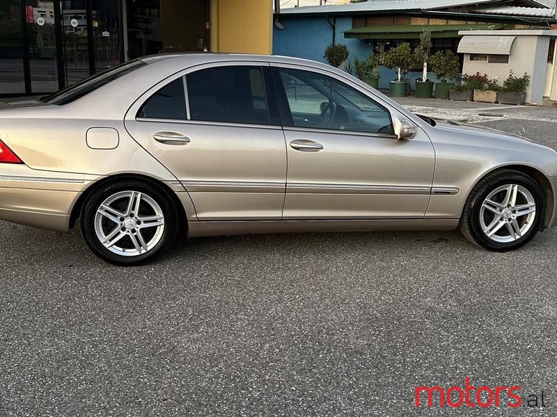 2002' Mercedes-Benz C 200 photo #5