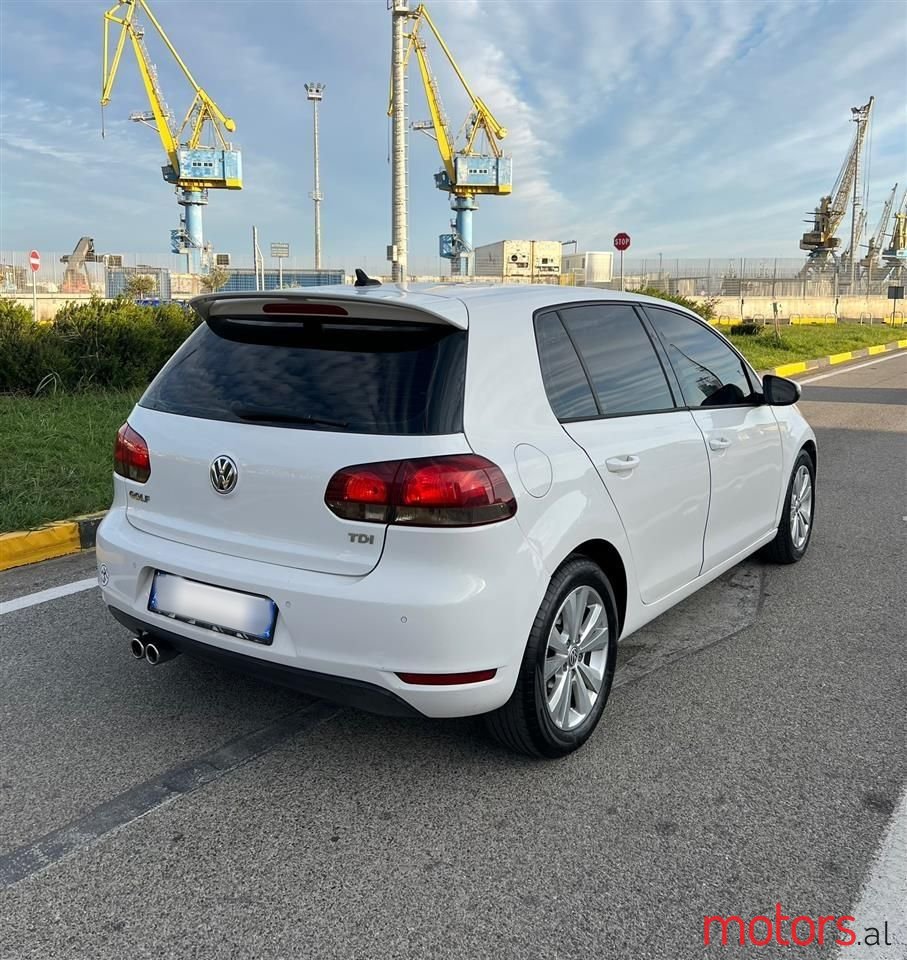 2012' Volkswagen Golf photo #5