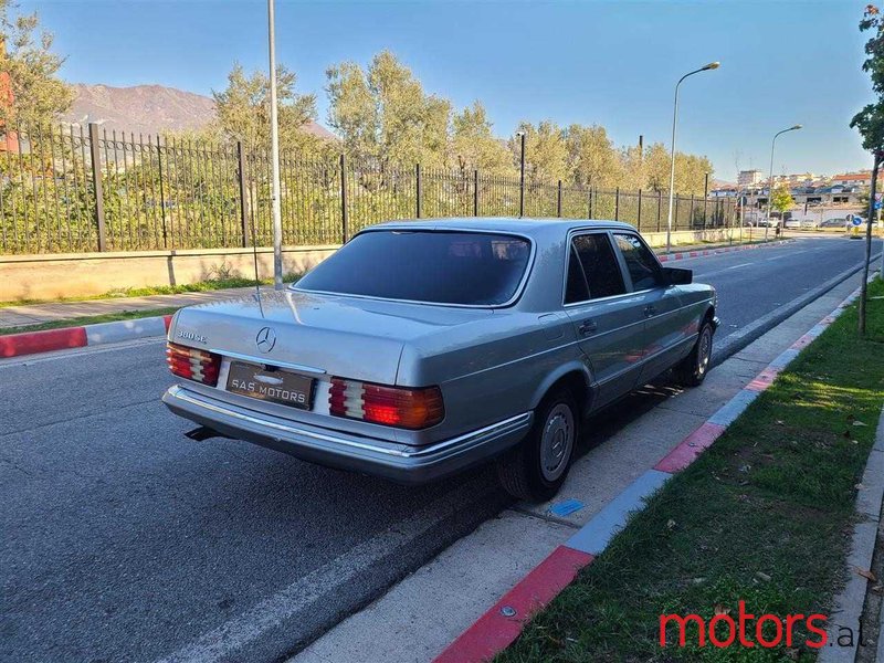 1982' Mercedes-Benz 380 photo #3