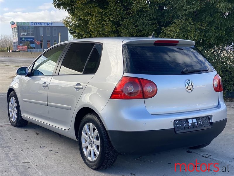 2005' Volkswagen Golf photo #5