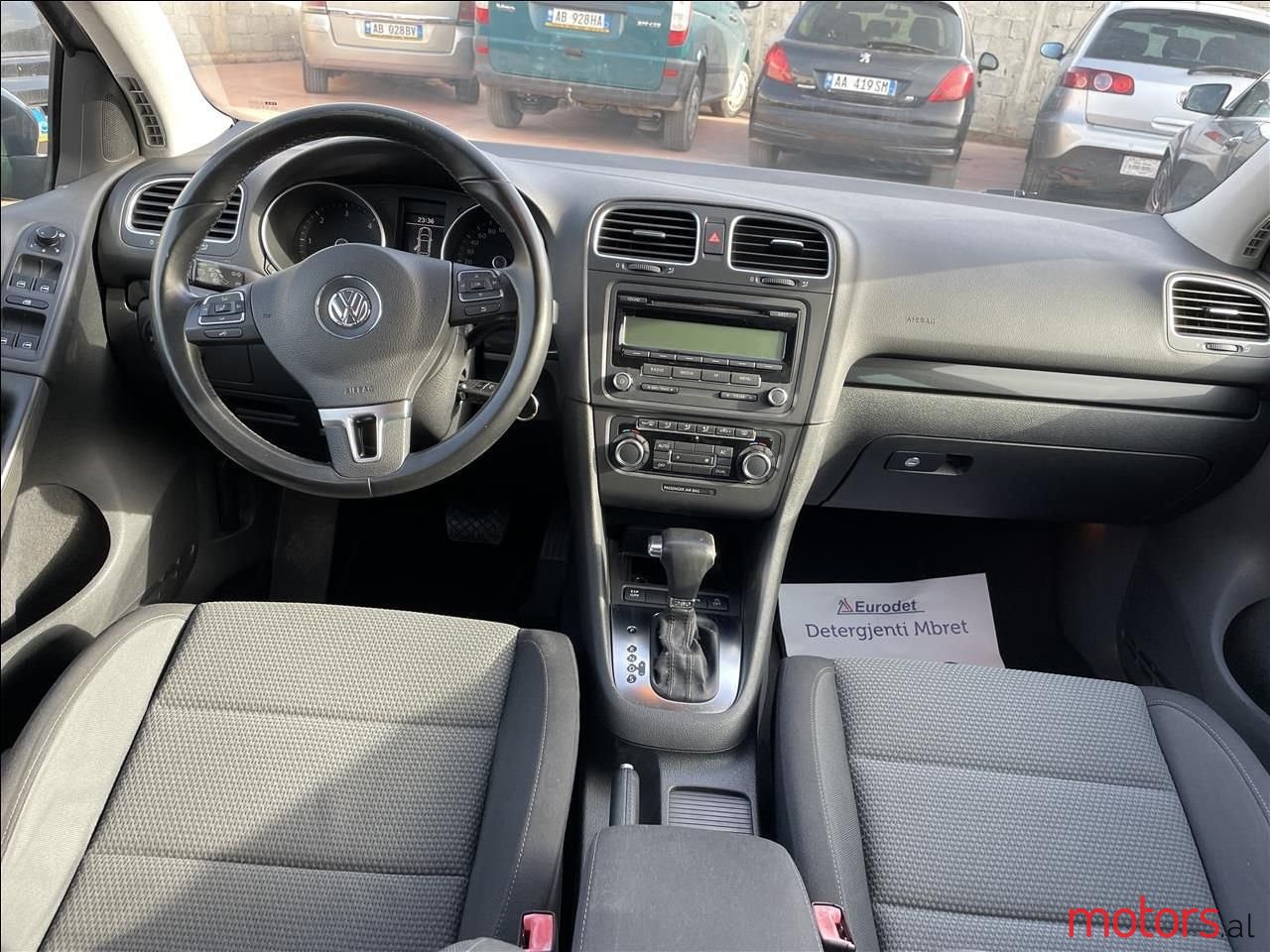 2010' Volkswagen Golf photo #2