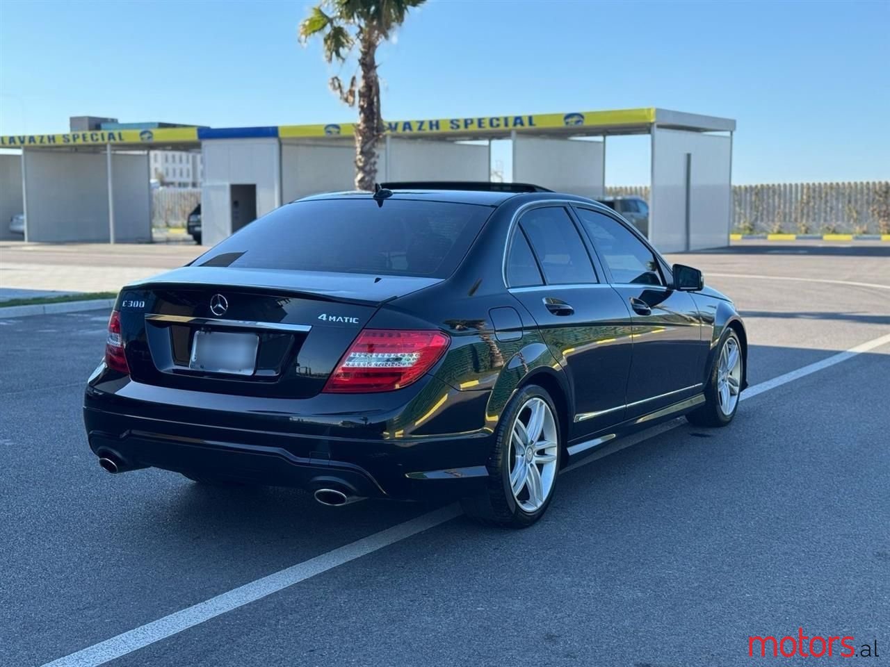 2012' Mercedes-Benz C 300 photo #4