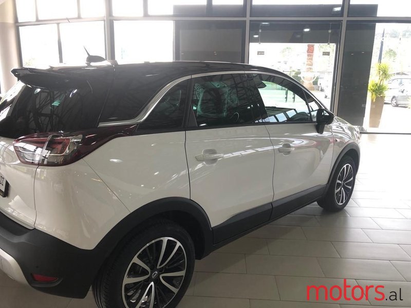 2019' Opel Crossland X photo #2