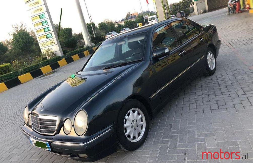 2000' Mercedes-Benz E 200 photo #1