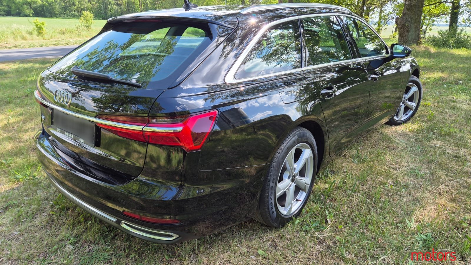 2022' Audi A6 Audi A6 Avant 35 TDI S tronic photo #3