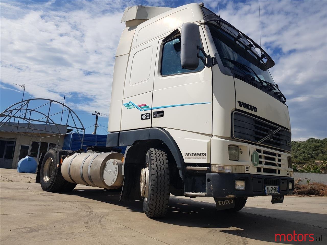 1993' Volvo 420 photo #1