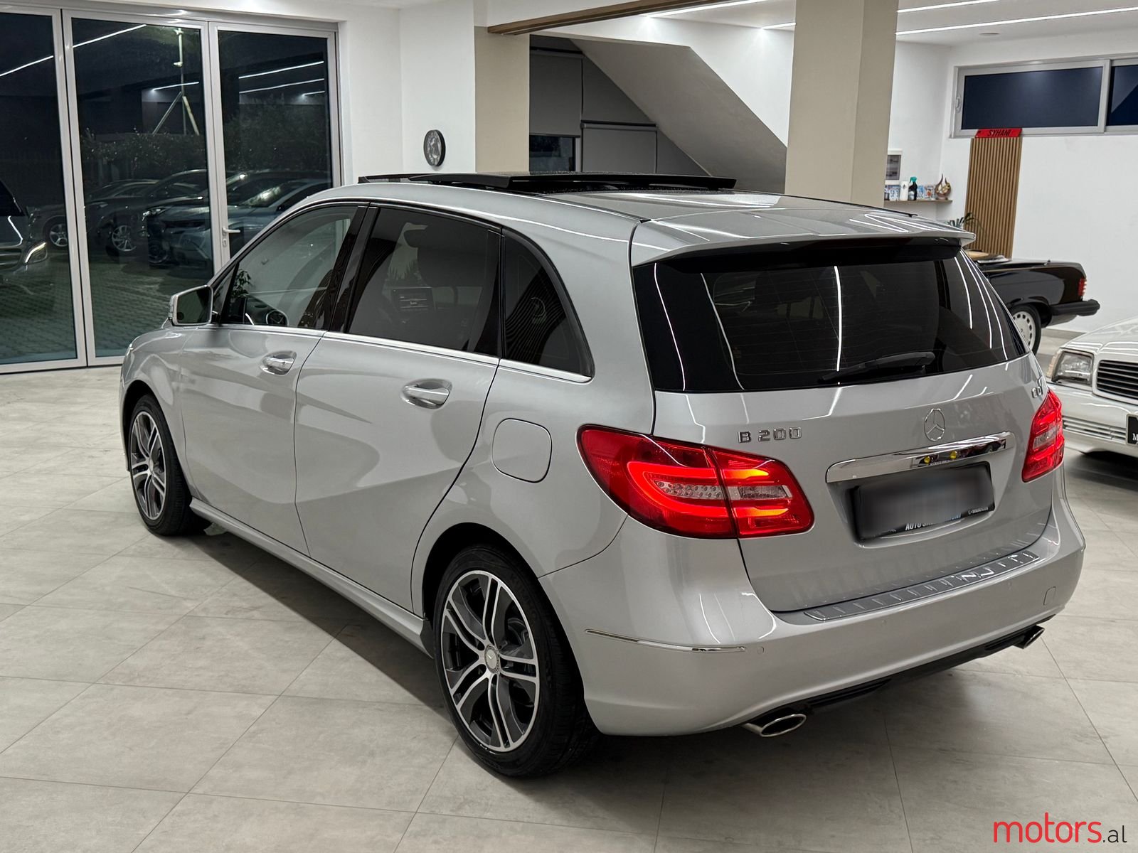 2012' Mercedes-Benz B 200 photo #4