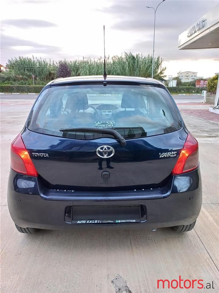 2007' Toyota Yaris photo #6