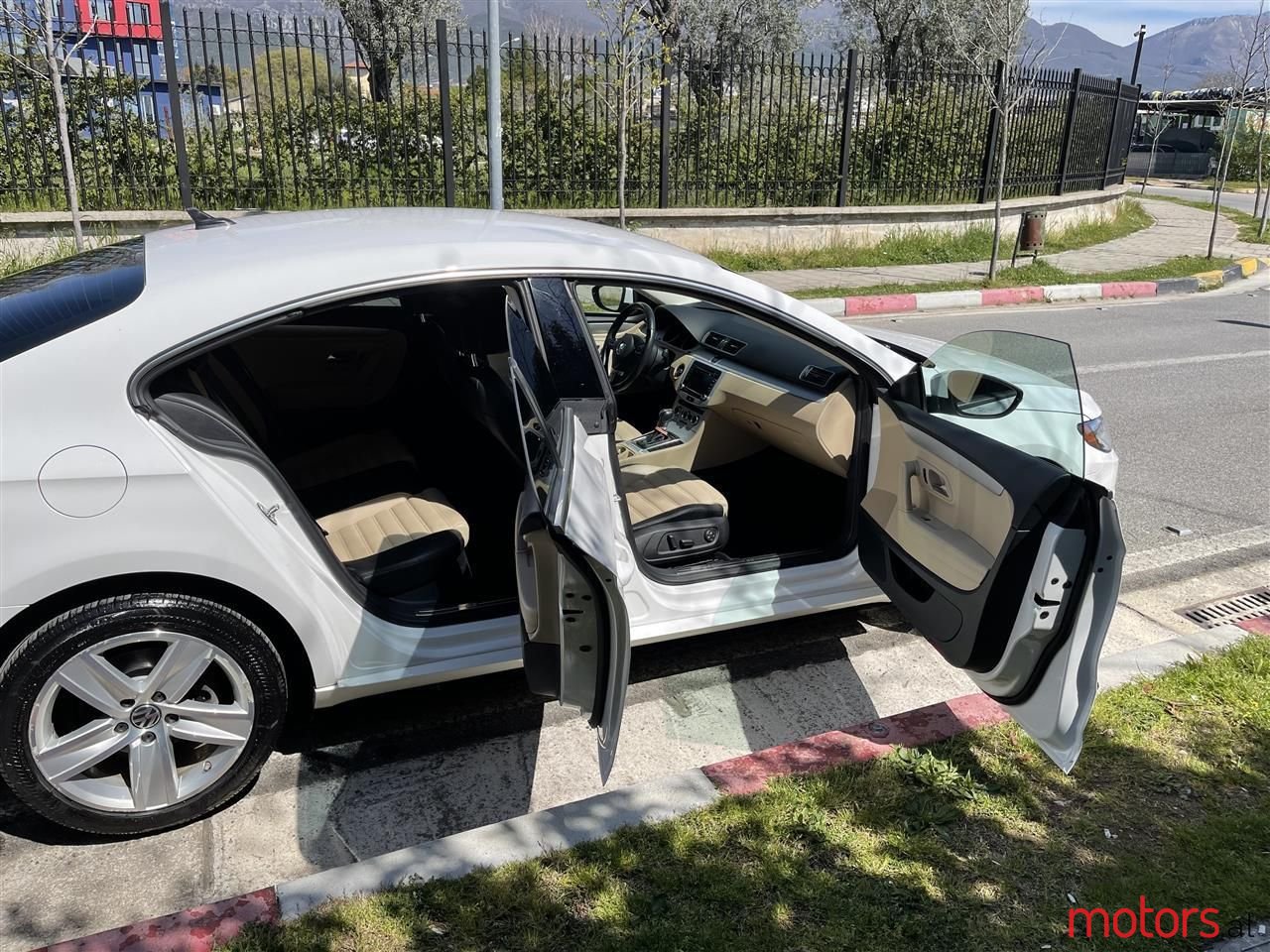 2013' Volkswagen photo #6