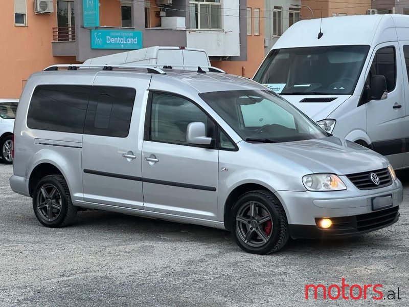 2010' Volkswagen Caddy photo #1