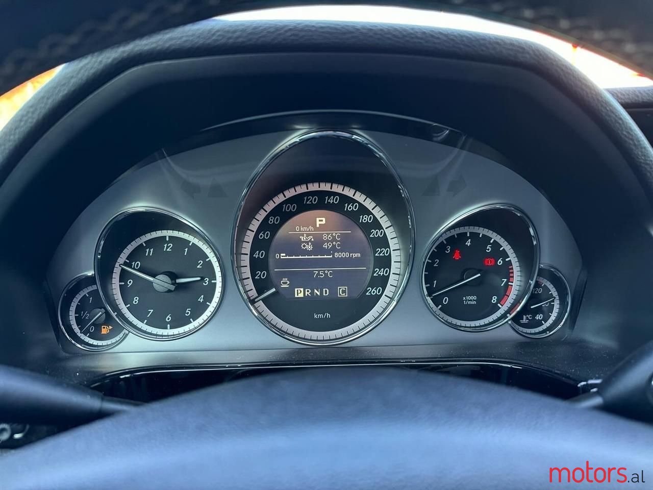 2010' Mercedes-Benz E 350 photo #5