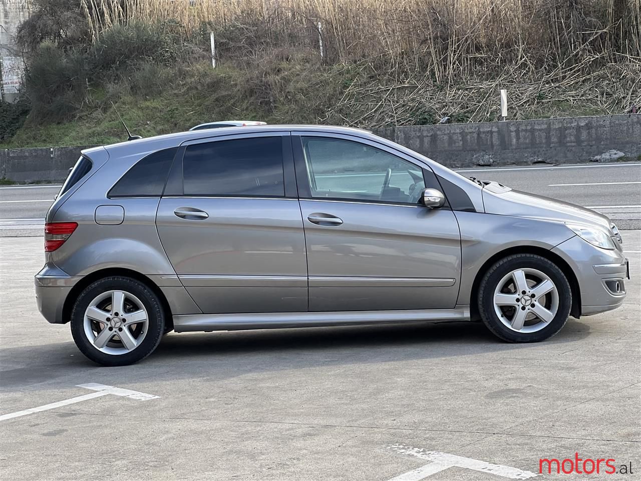 2005' Mercedes-Benz B 180 photo #4