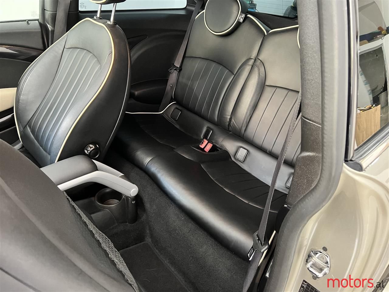 2008' MINI Cooper photo #5