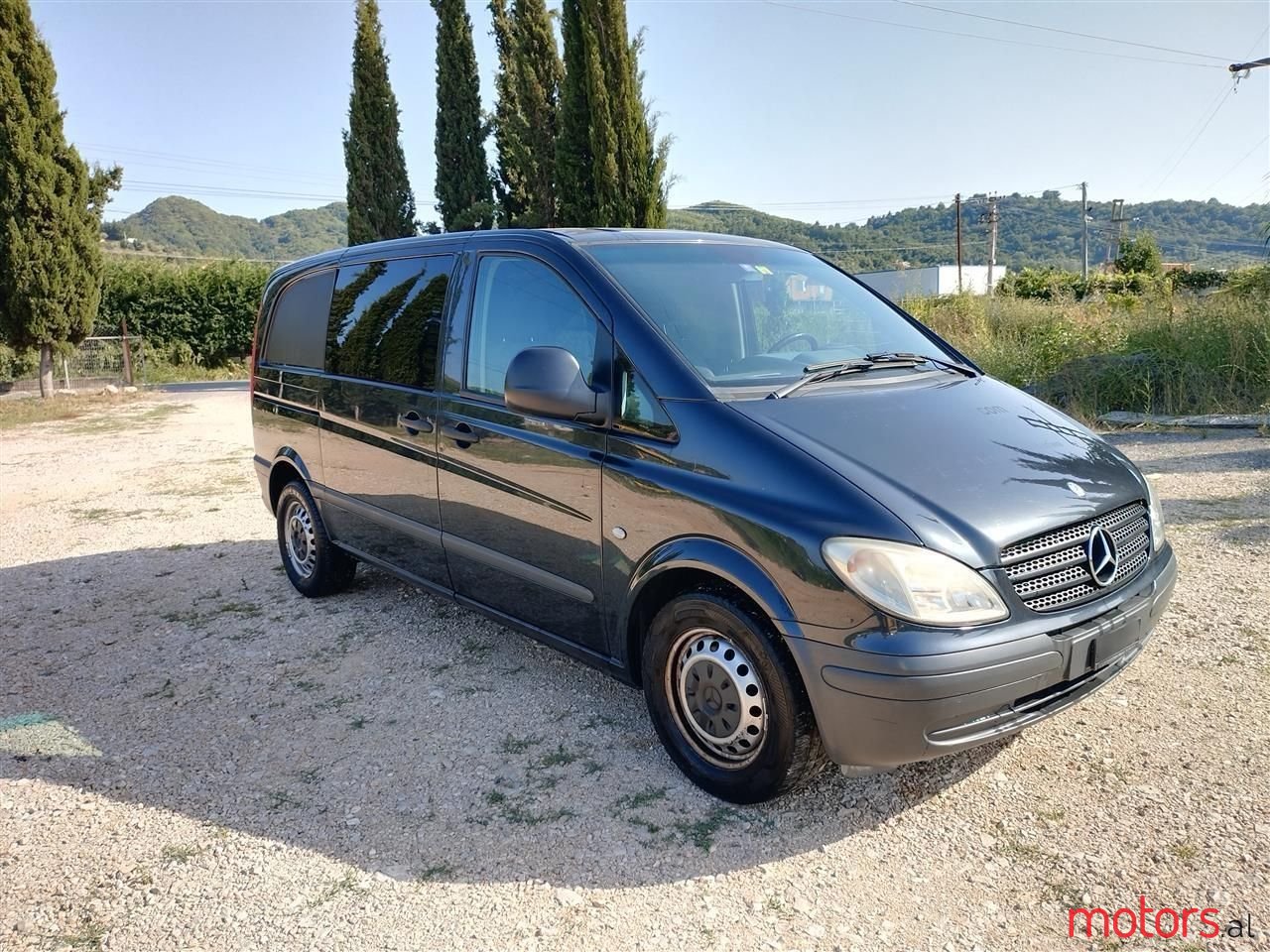 2006' Mercedes-Benz Viano photo #1