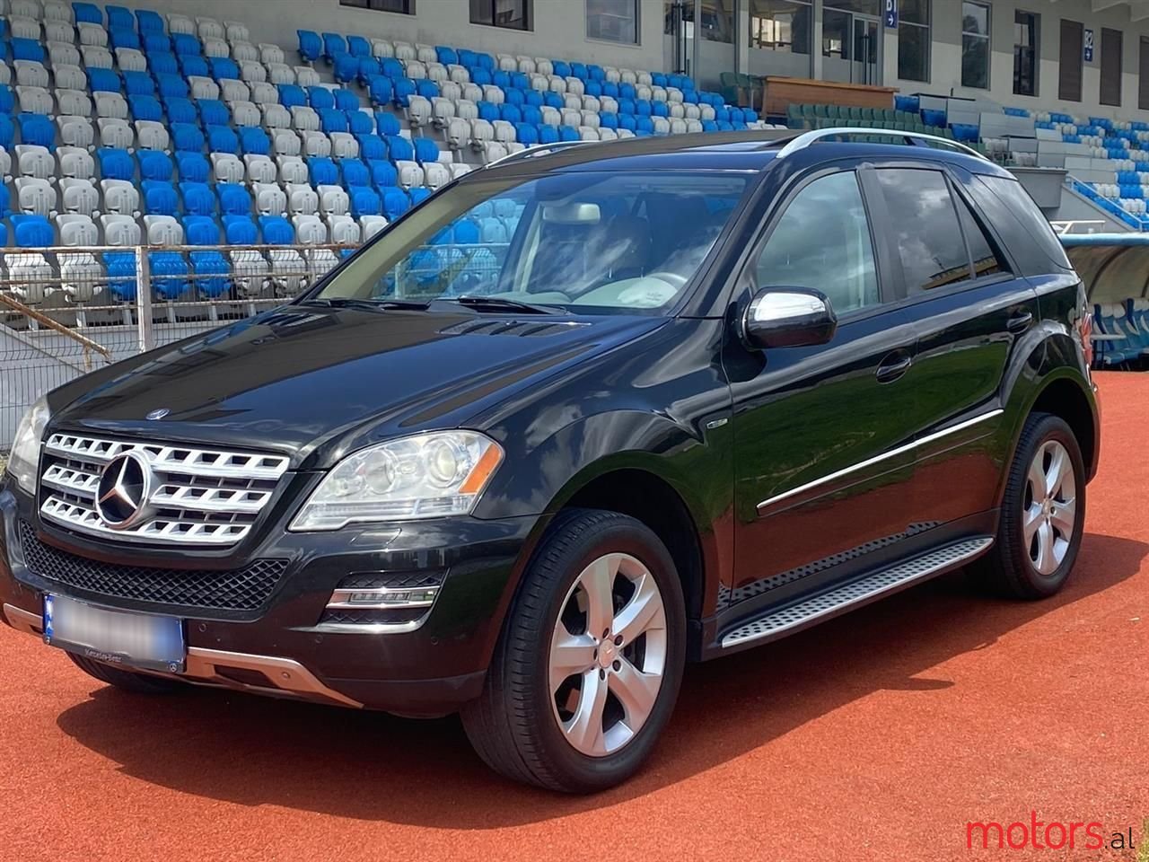 2009' Mercedes-Benz ML 350 photo #2