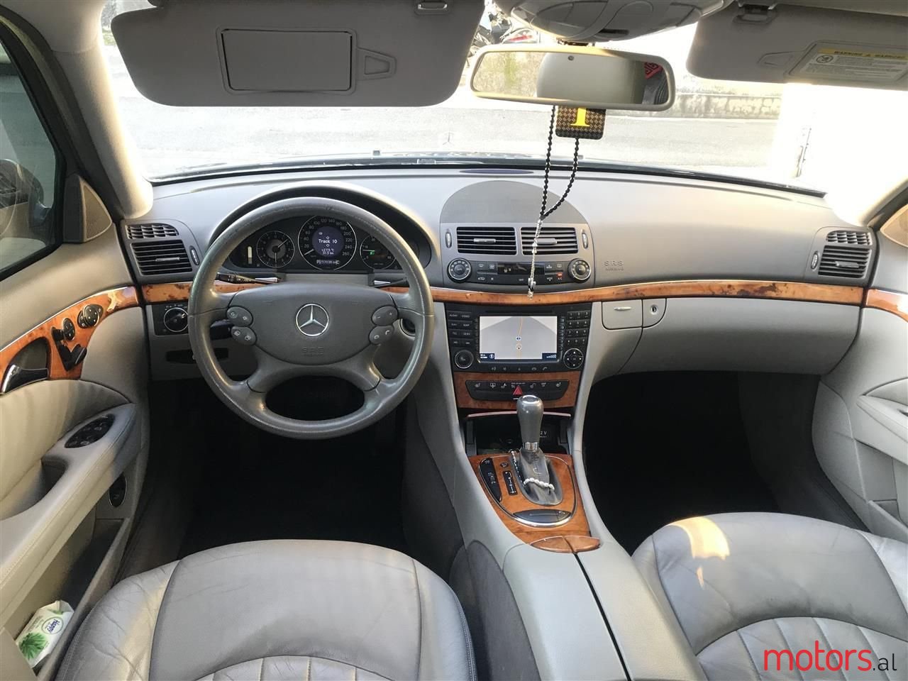 2006' Mercedes-Benz E 280 photo #6