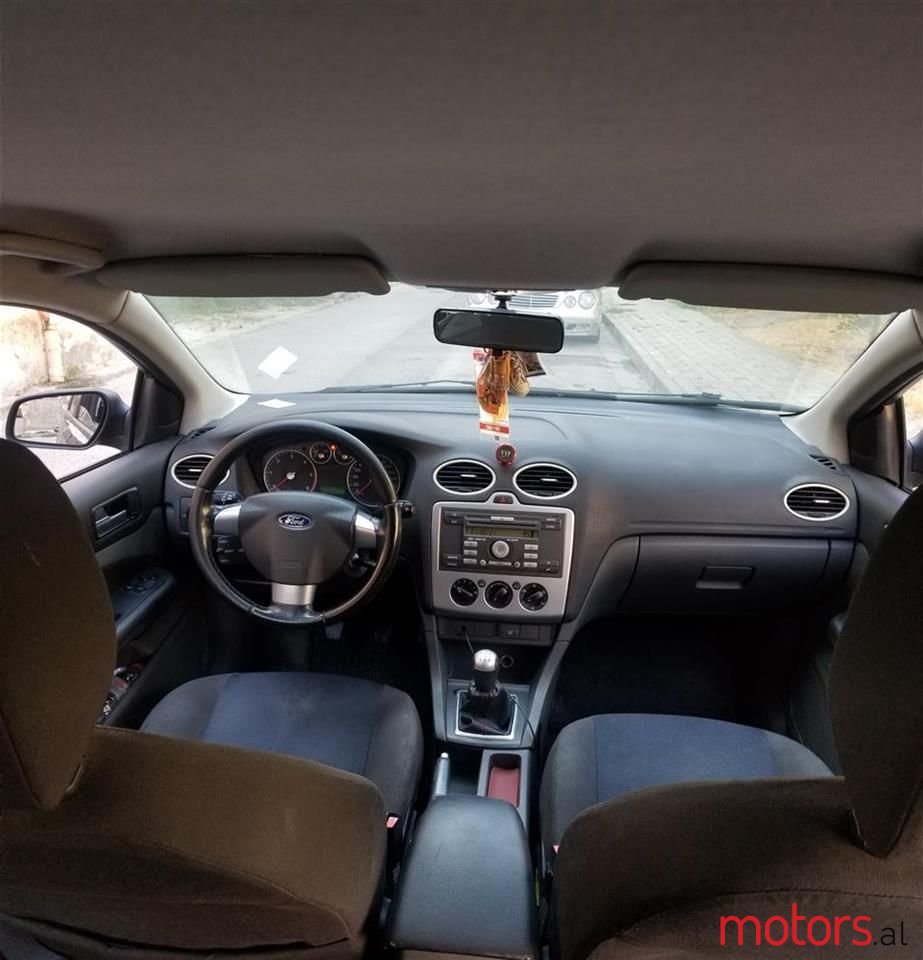 2006' Ford Focus photo #3