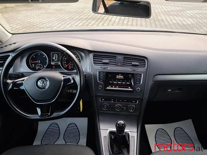 2014' Volkswagen Golf photo #4