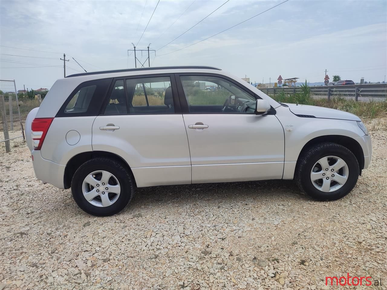 2008' Suzuki Grand Vitara photo #4