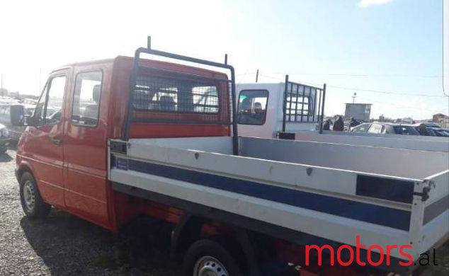 2002' Mercedes-Benz Kamionçin photo #1