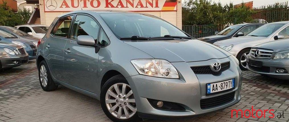 2009' Toyota Auris photo #1