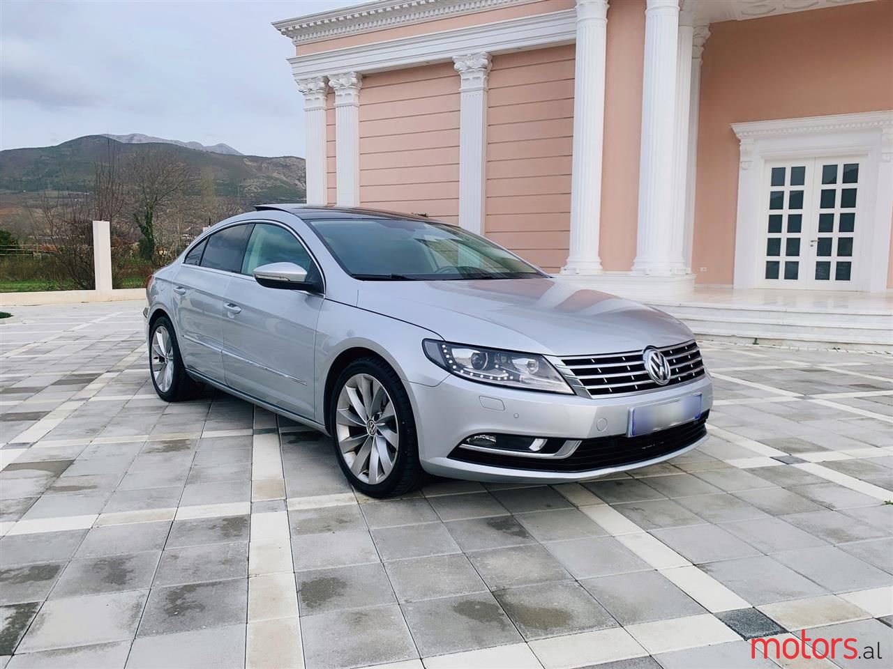 2013' Volkswagen Passat photo #6
