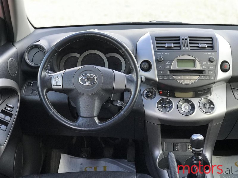 2007' Toyota RAV4 photo #5