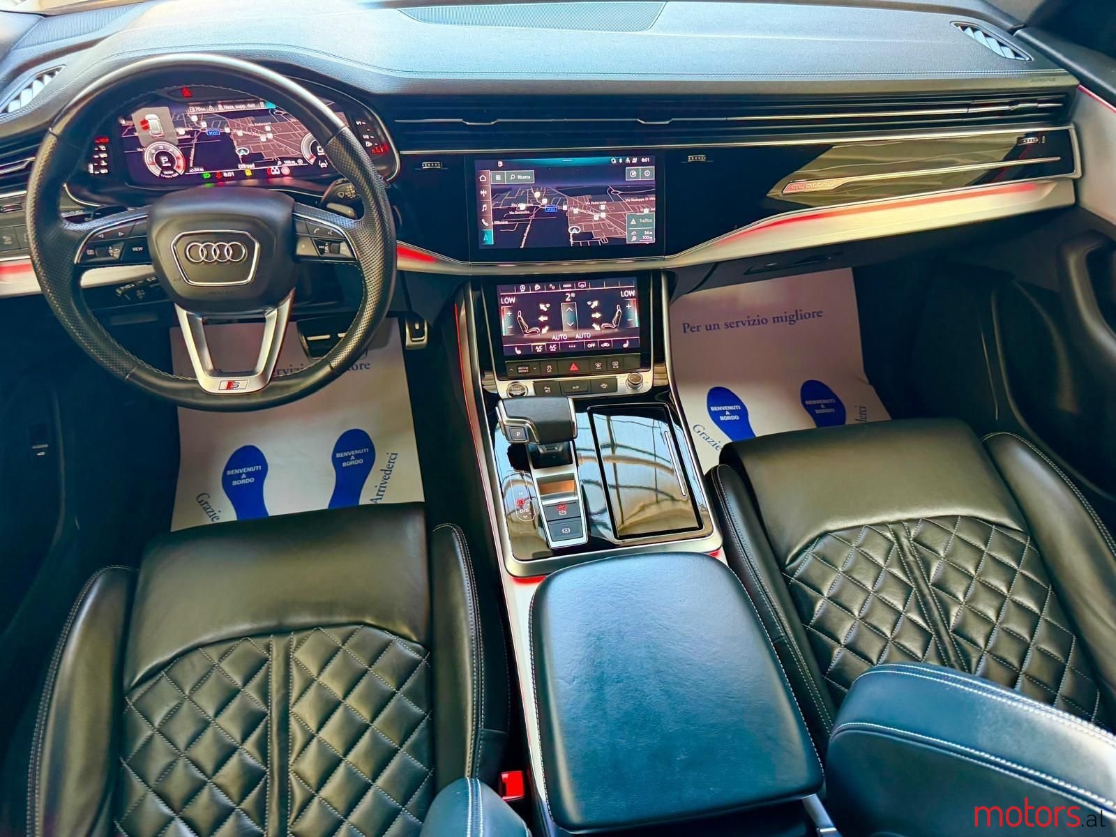 2023' Audi Q8 photo #4
