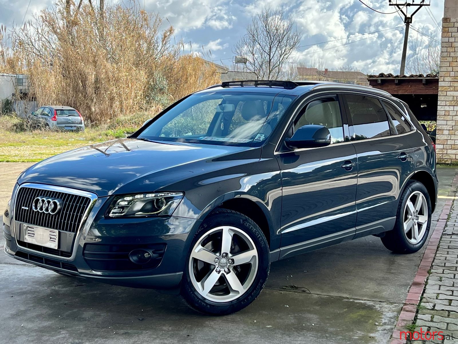 2010' Audi Q5 photo #1