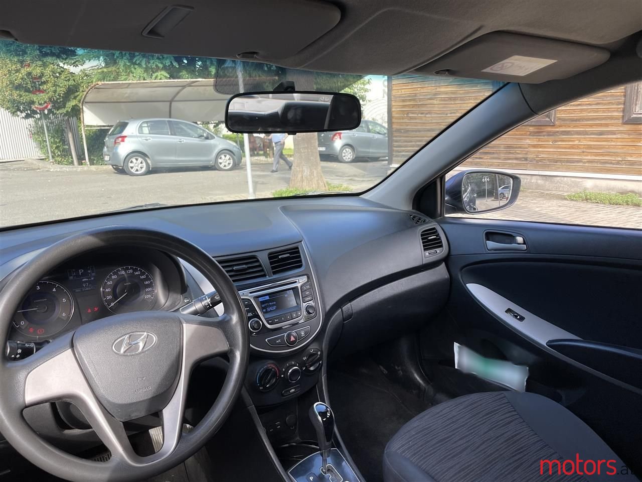 2016' Hyundai Accent photo #5