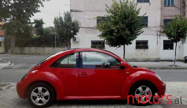 2000' Volkswagen Beetle photo #1