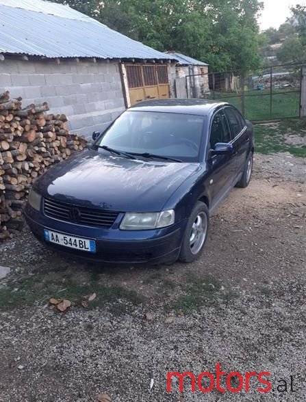 2000' Volkswagen Passat photo #6