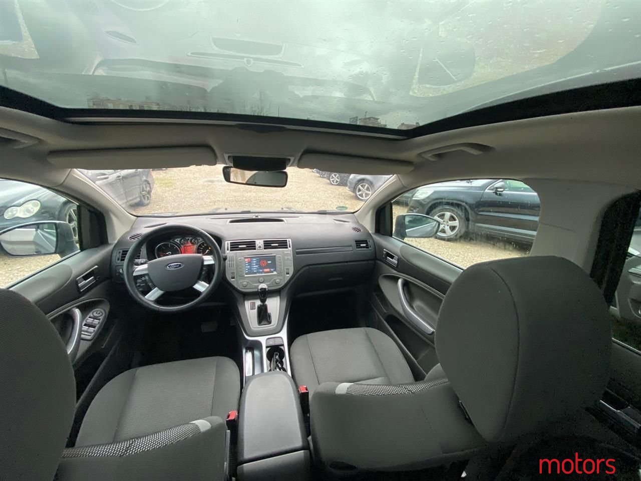 2012' Ford Kuga photo #2