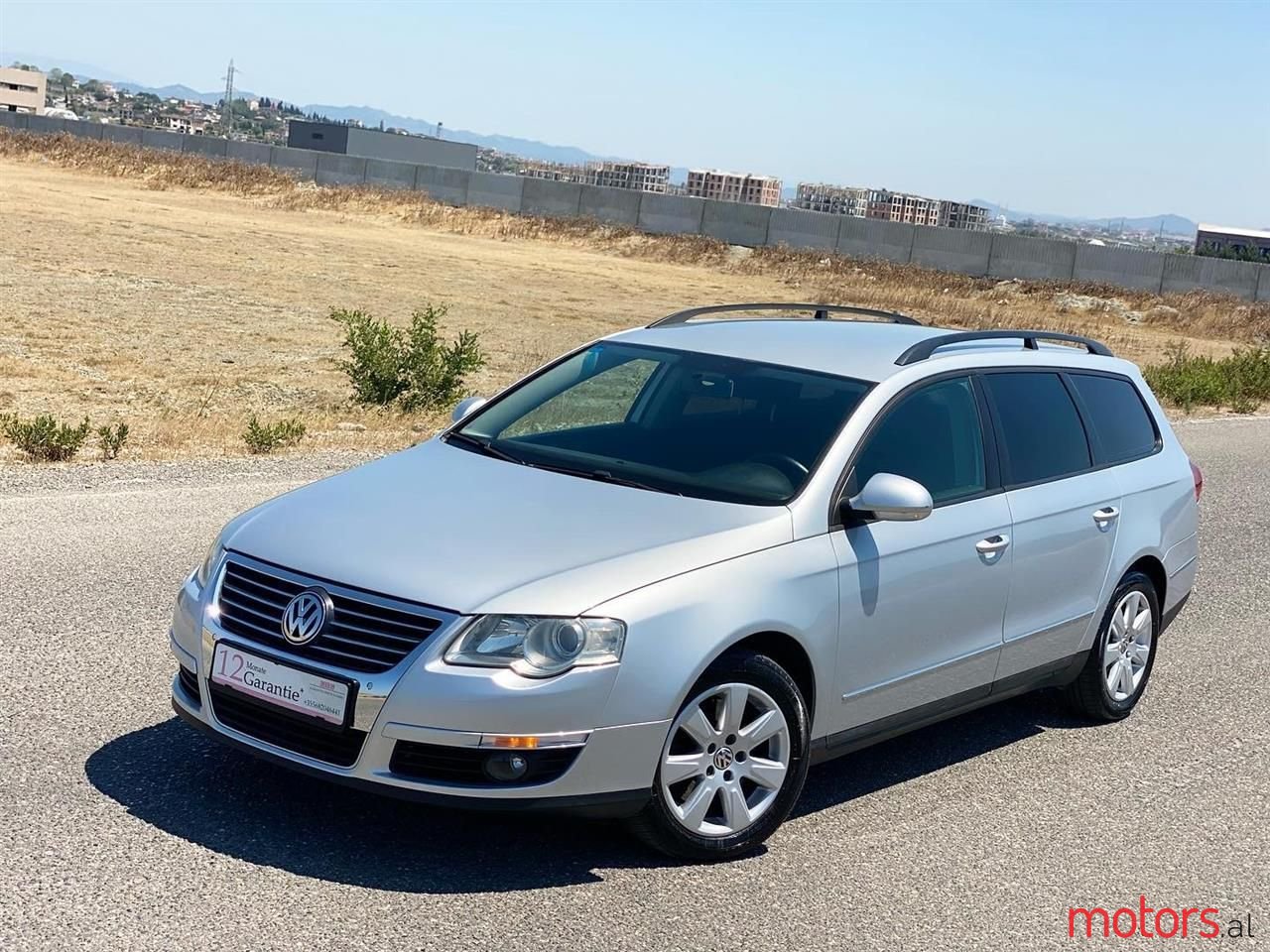 2008' Volkswagen Passat photo #1