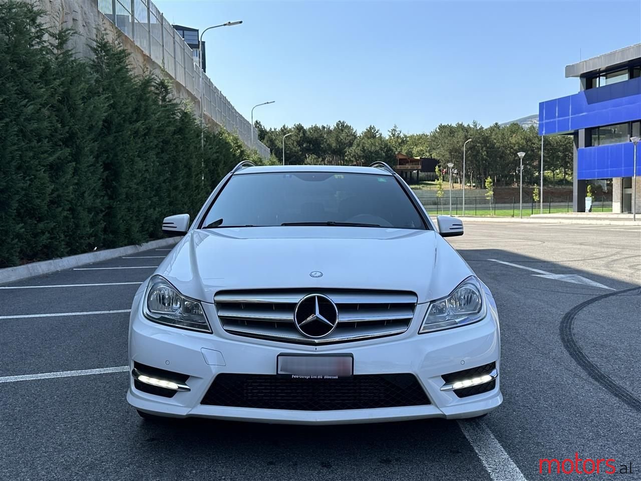 2012' Mercedes-Benz C 180 photo #1