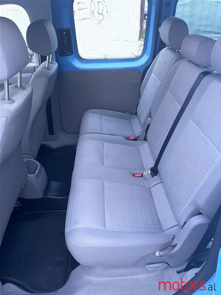 2008' Volkswagen Caddy photo #2